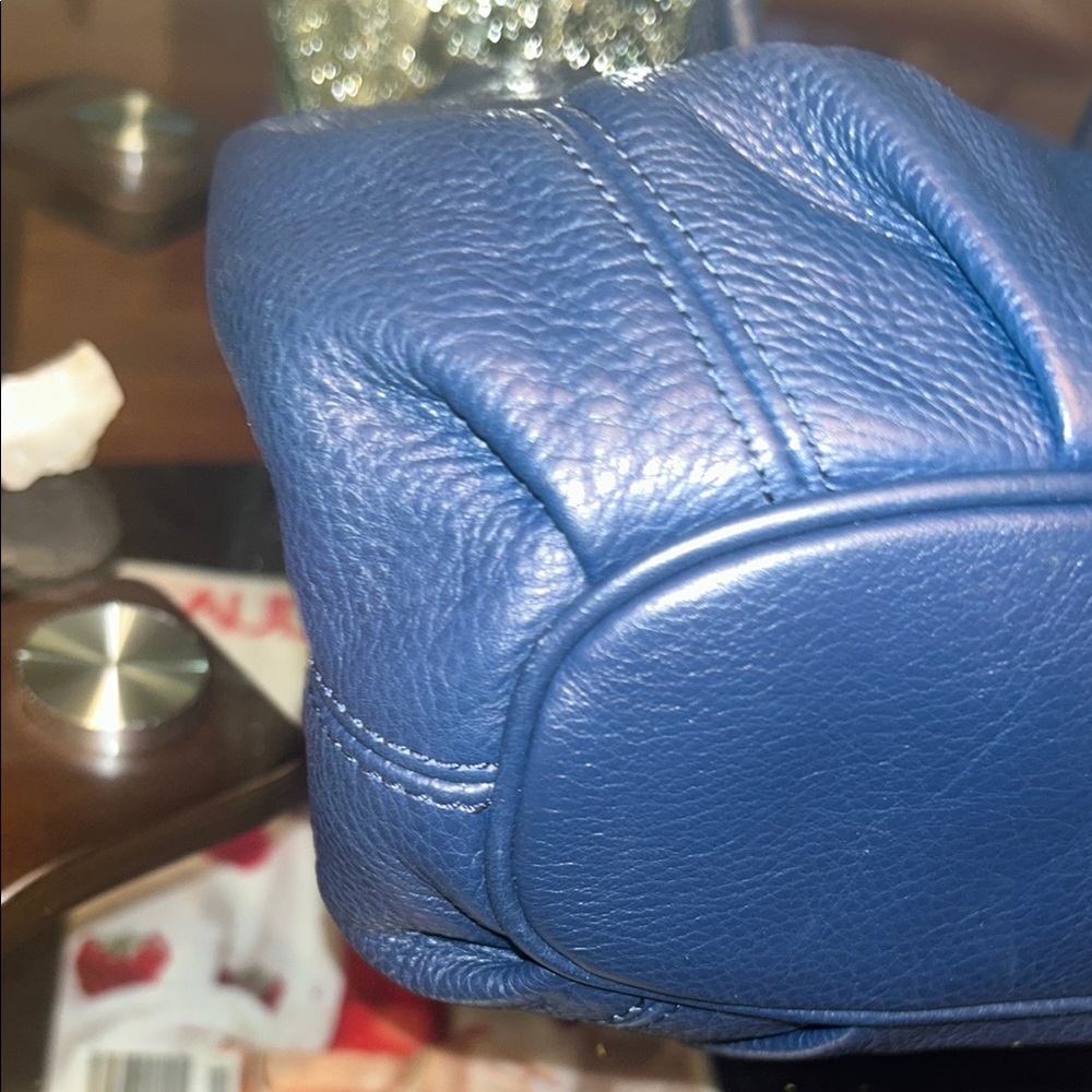 Michael Kors Navy Blue Leather Tote, perfect for the office or play!! - Picture 9 of 15